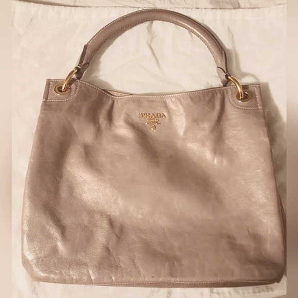 Authentic Prada cream color Leather shoulder bag - Picture 1 of 15